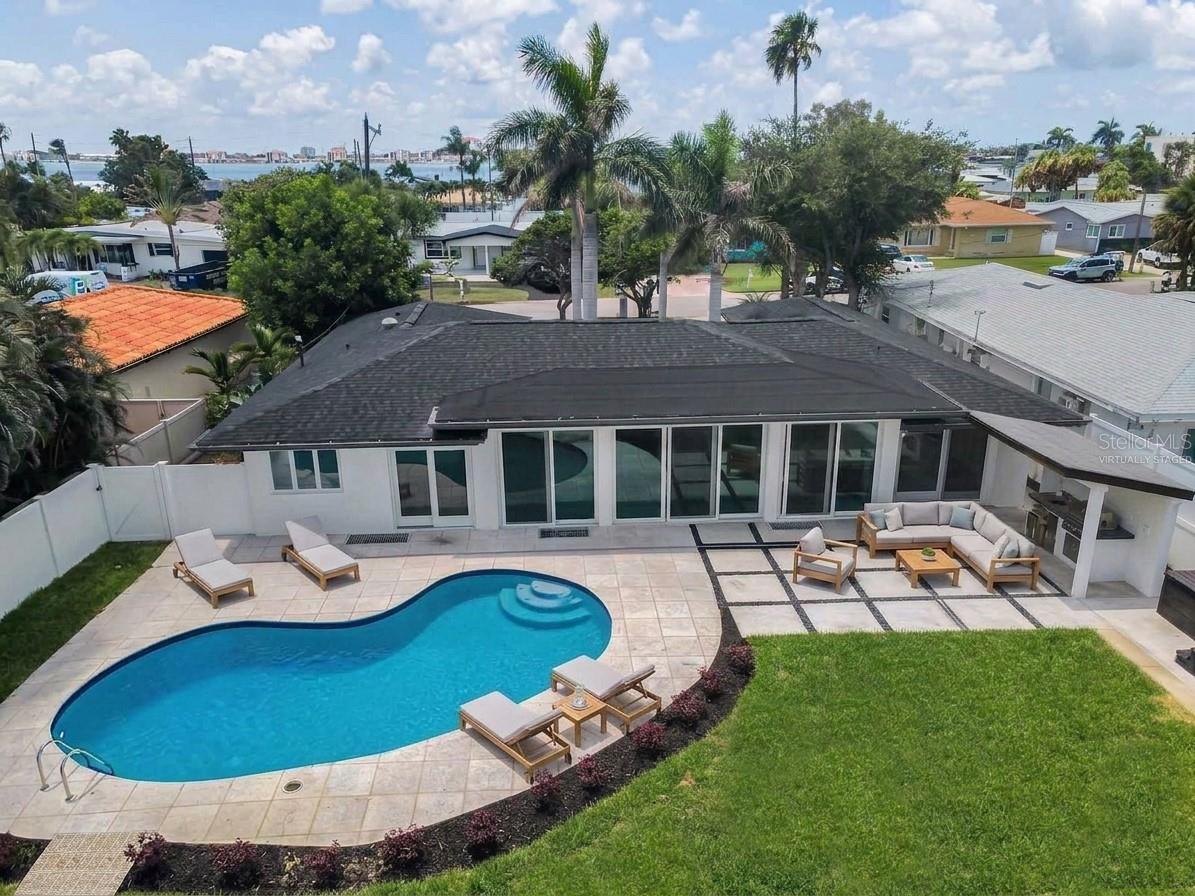 BOCA CIEGA ISLE - Residential