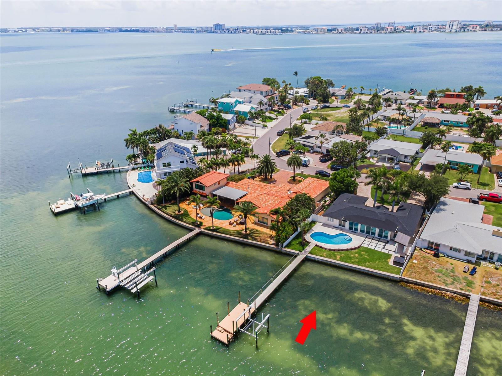 BOCA CIEGA ISLE - Residential