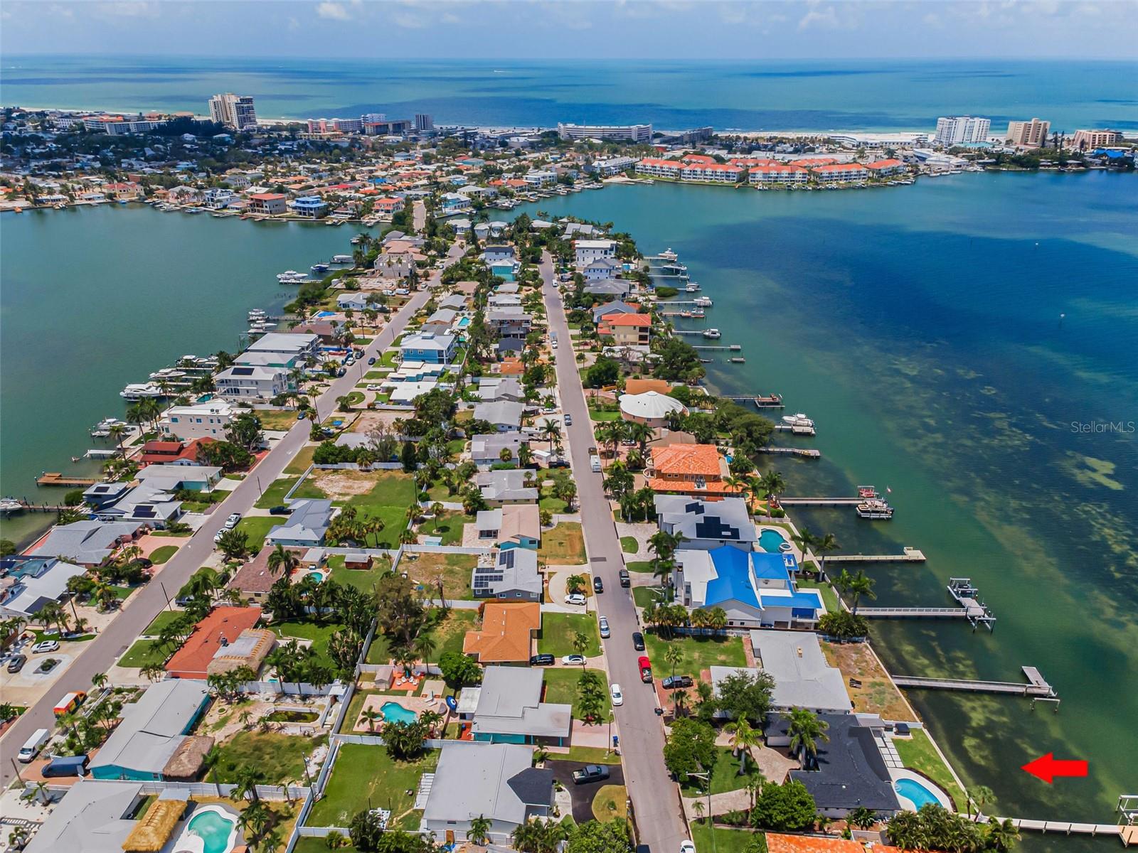 BOCA CIEGA ISLE - Residential