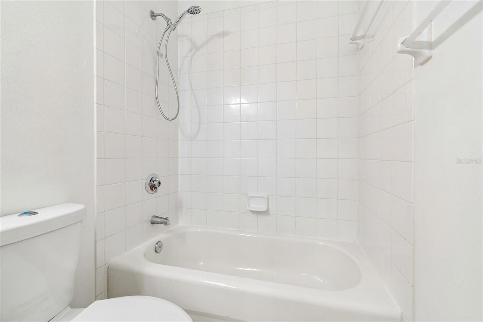 OSPREY RUN TWNHMS PH 2 - Residential Lease