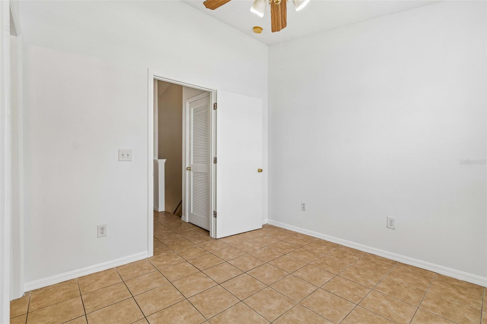 OSPREY RUN TWNHMS PH 2 - Residential Lease