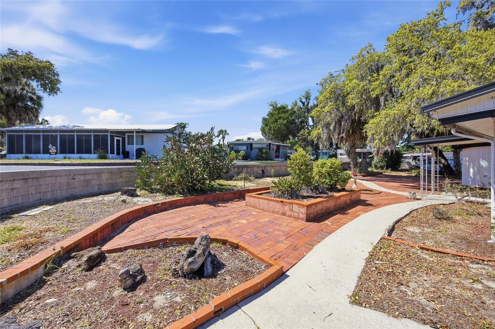 GRIFFWOOD CO-OP - Residential