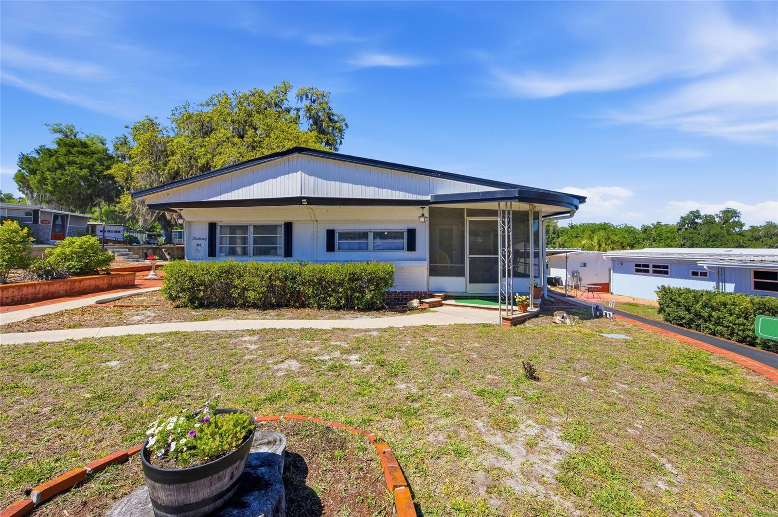 GRIFFWOOD CO-OP - Residential