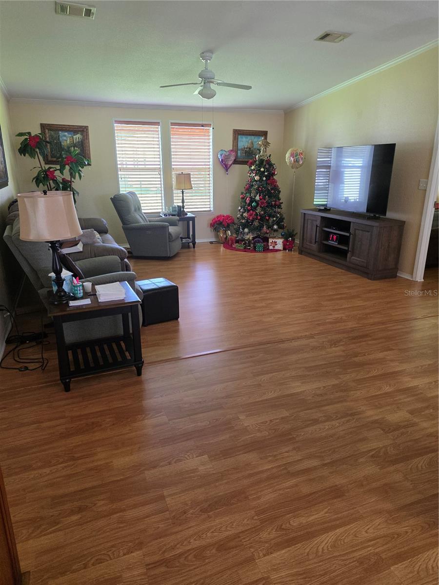 ZELLWOOD STATION COOP MH PARK - Residential