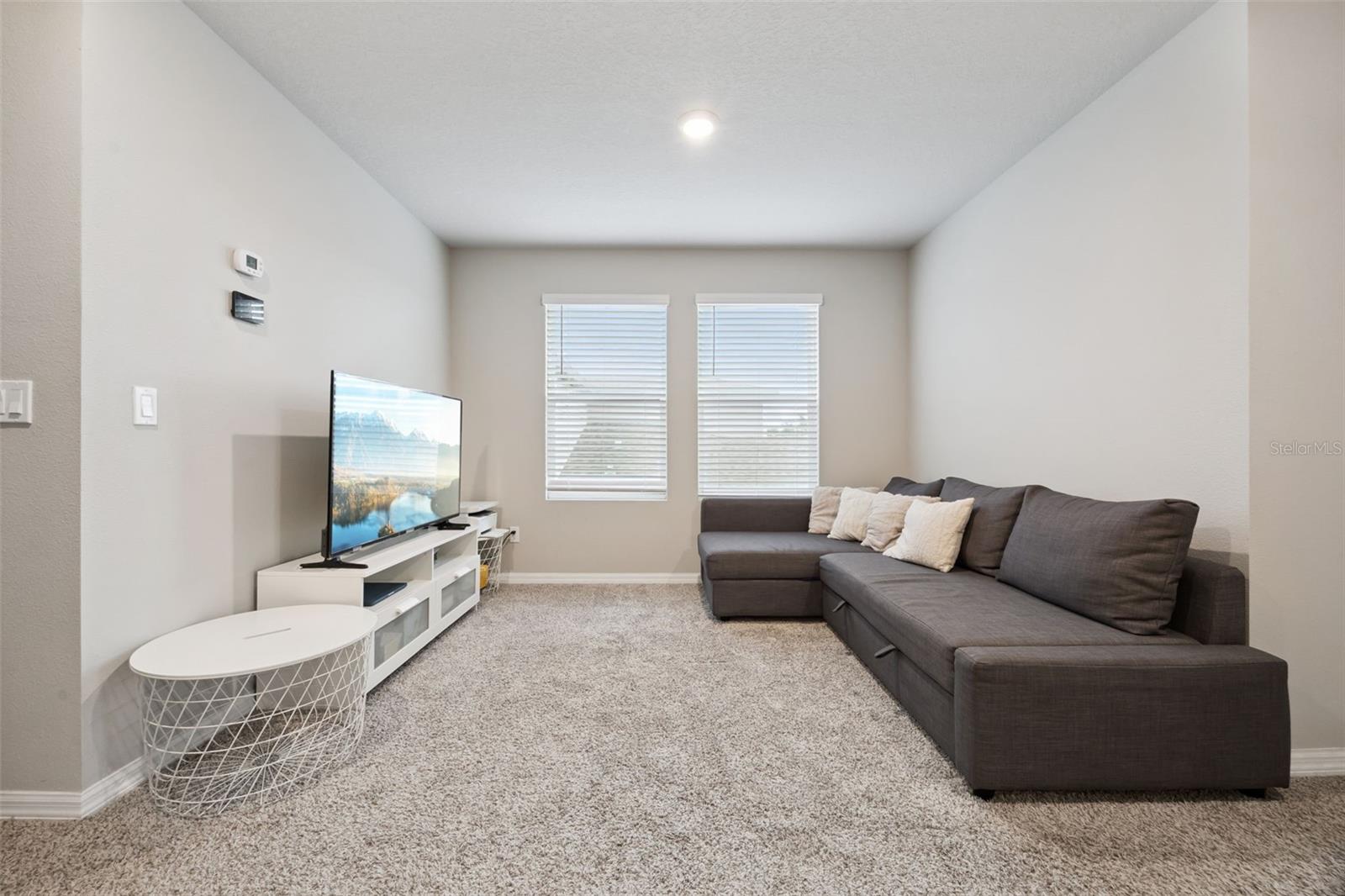 SILVER SPRINGS - Residential