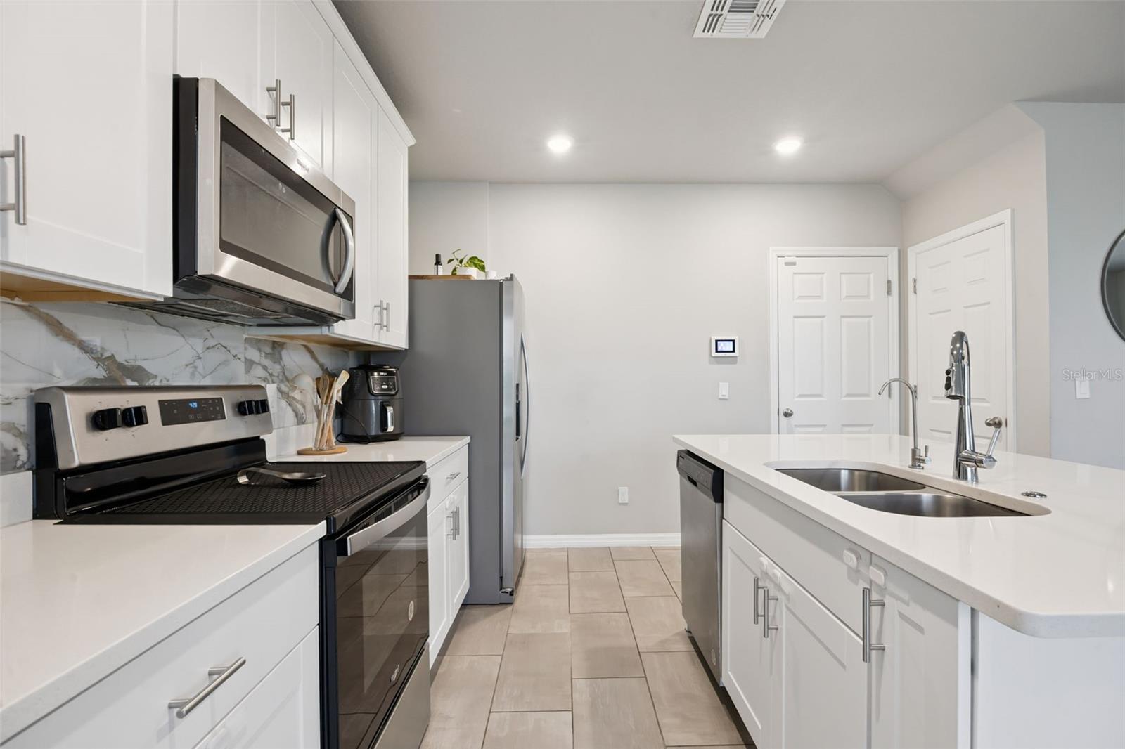 SILVER SPRINGS - Residential