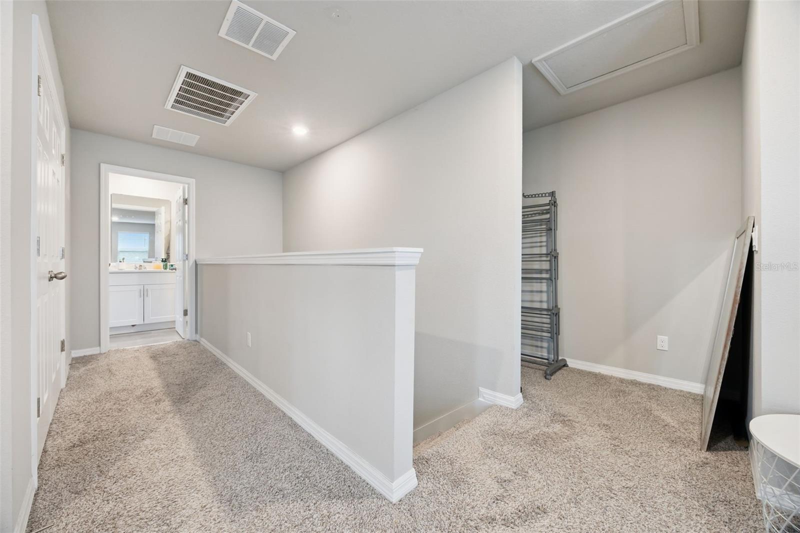 SILVER SPRINGS - Residential
