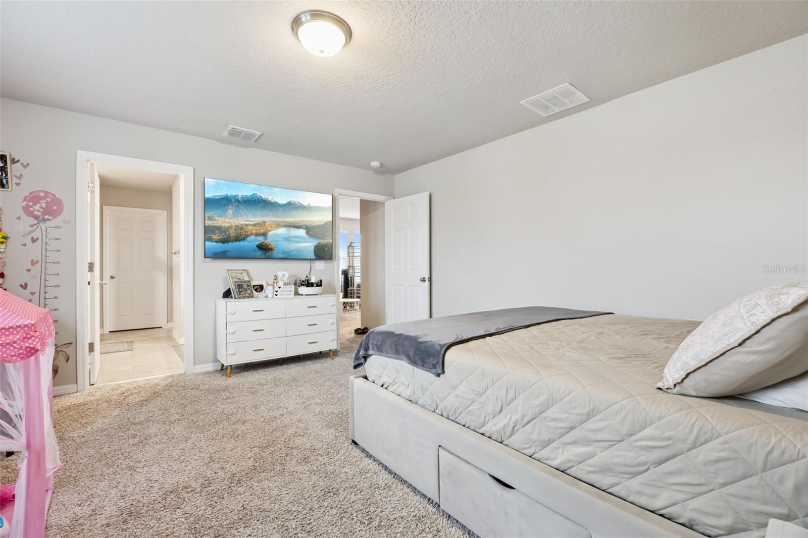 SILVER SPRINGS - Residential
