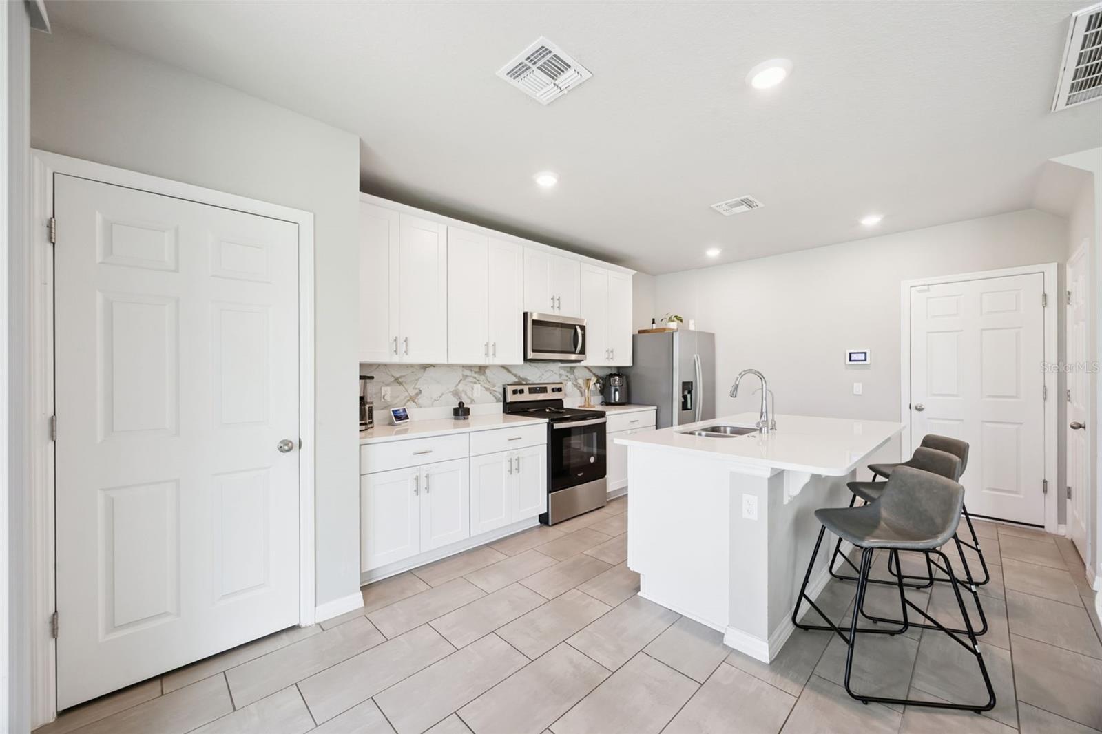 SILVER SPRINGS - Residential