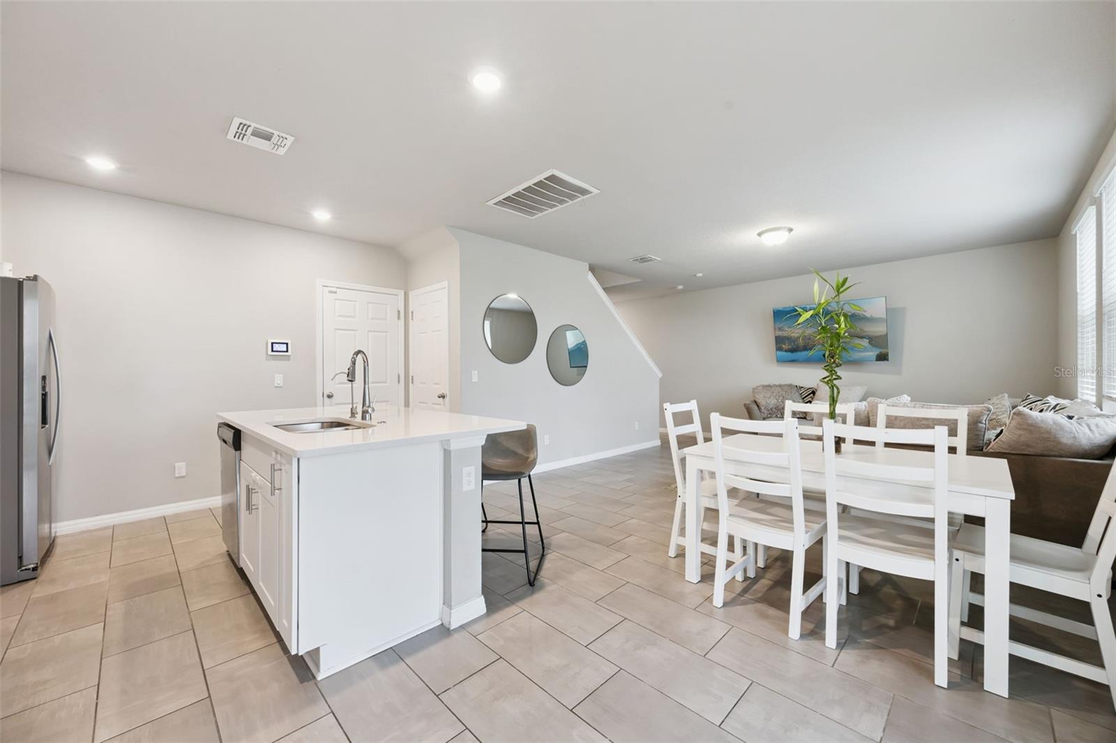 SILVER SPRINGS - Residential
