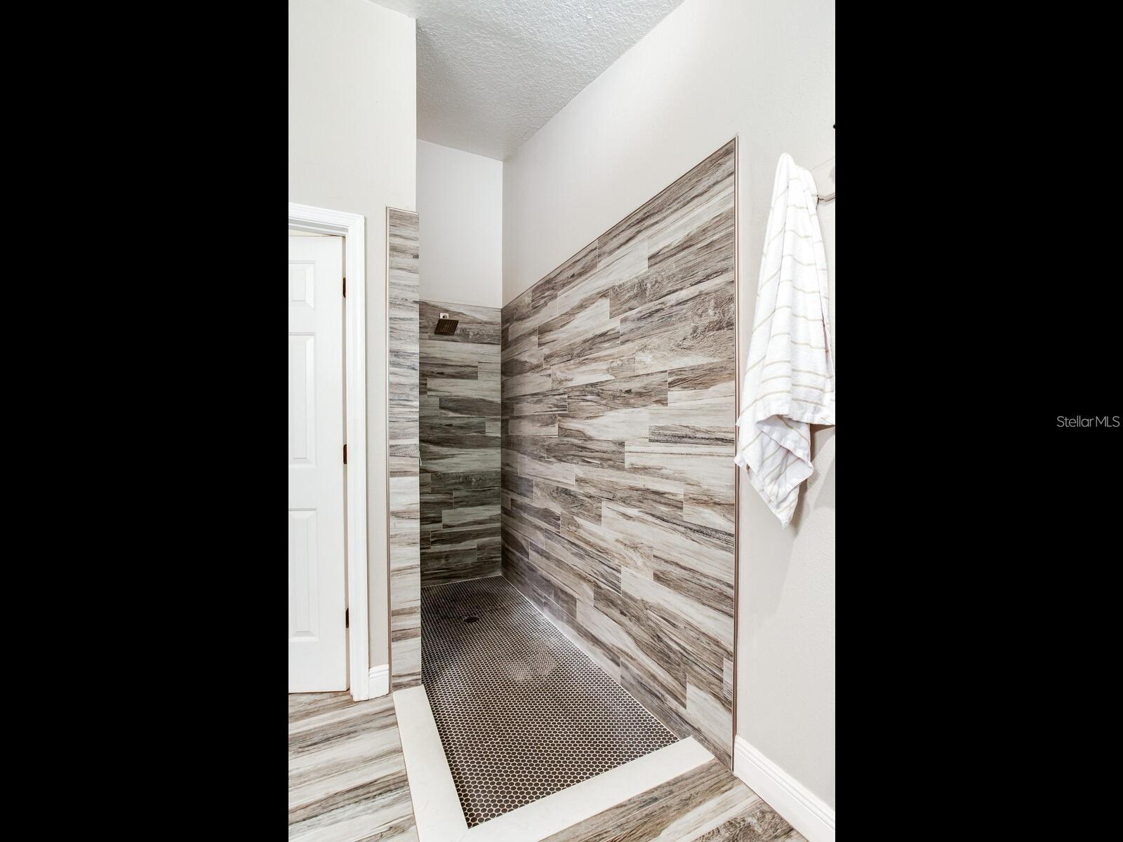 WESTWOOD LAKES PH 1B - Residential