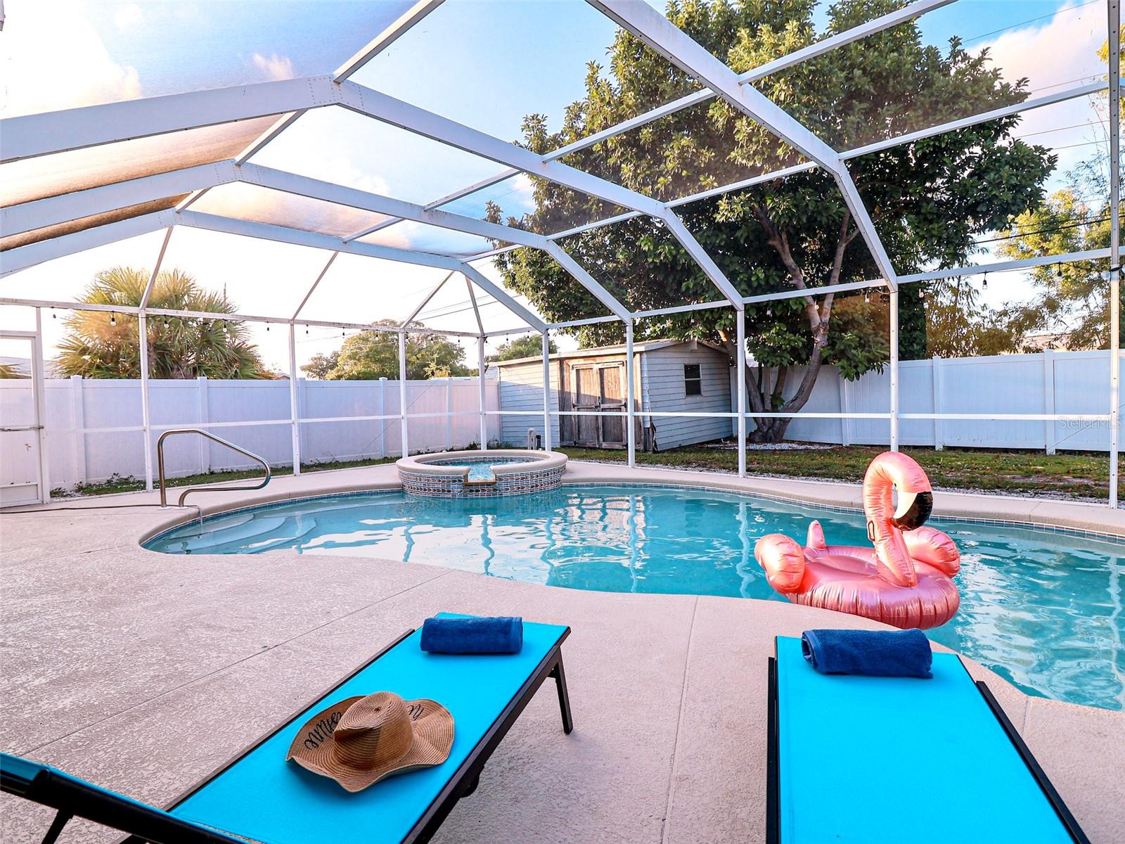 CAPE VISTA FIRST UNIT - Residential