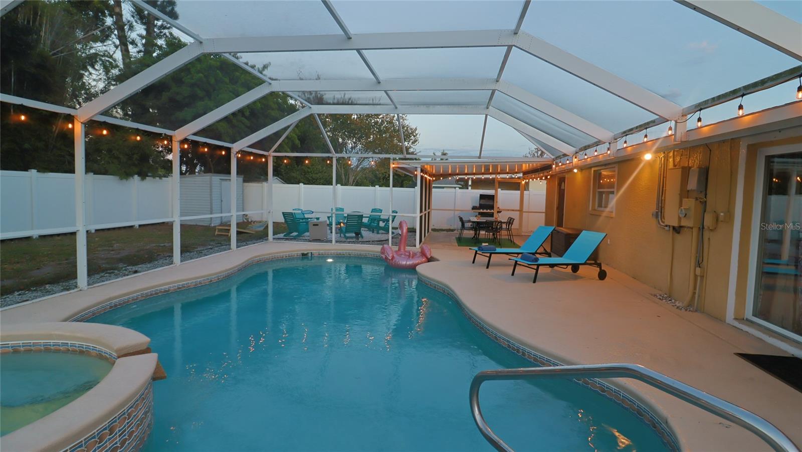 CAPE VISTA FIRST UNIT - Residential