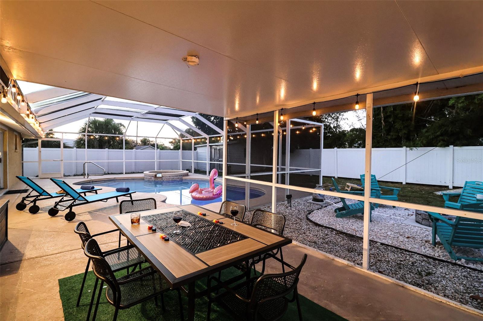 CAPE VISTA FIRST UNIT - Residential