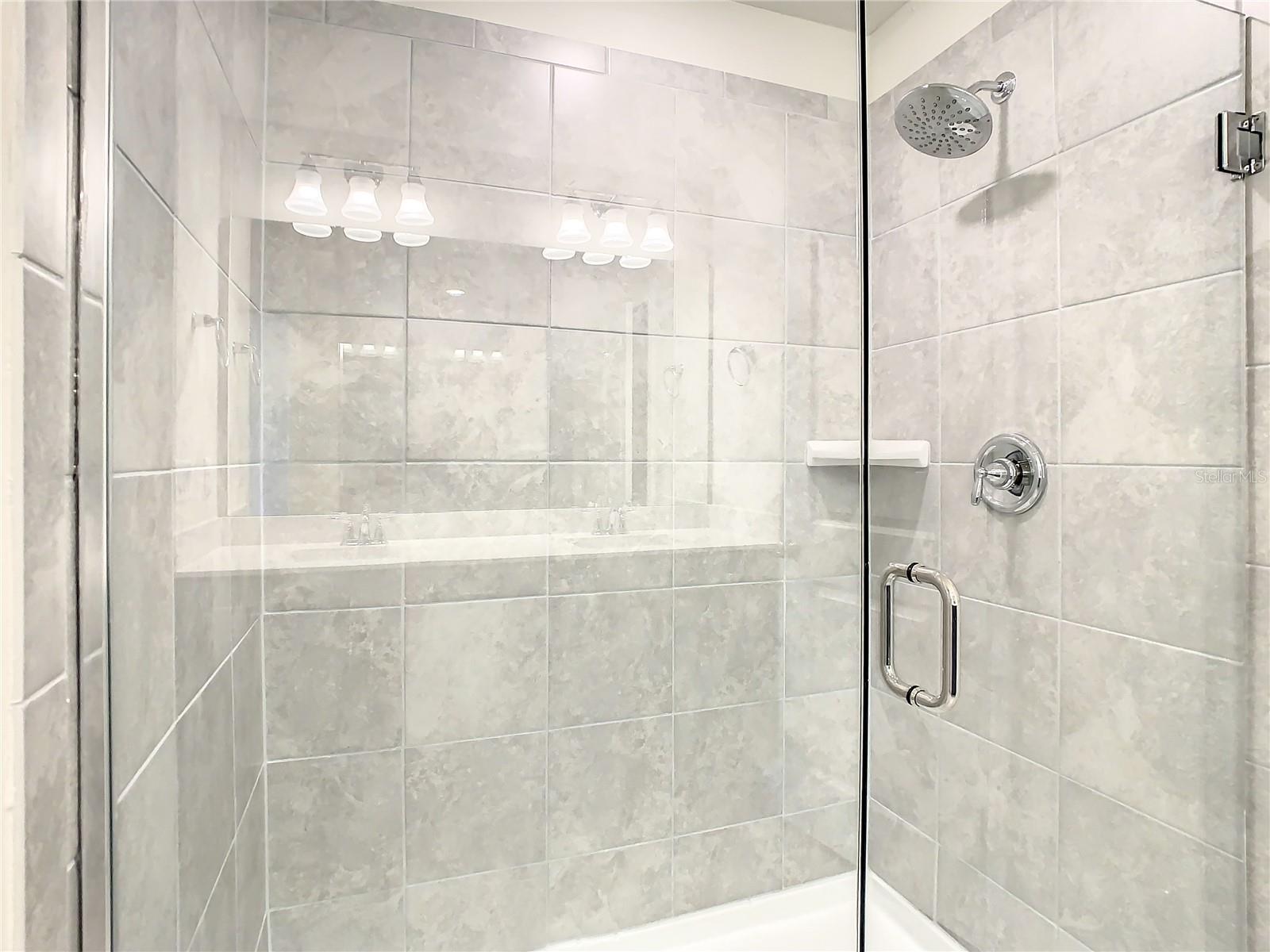 ISLES/LK NONA PH 3B - Residential Lease