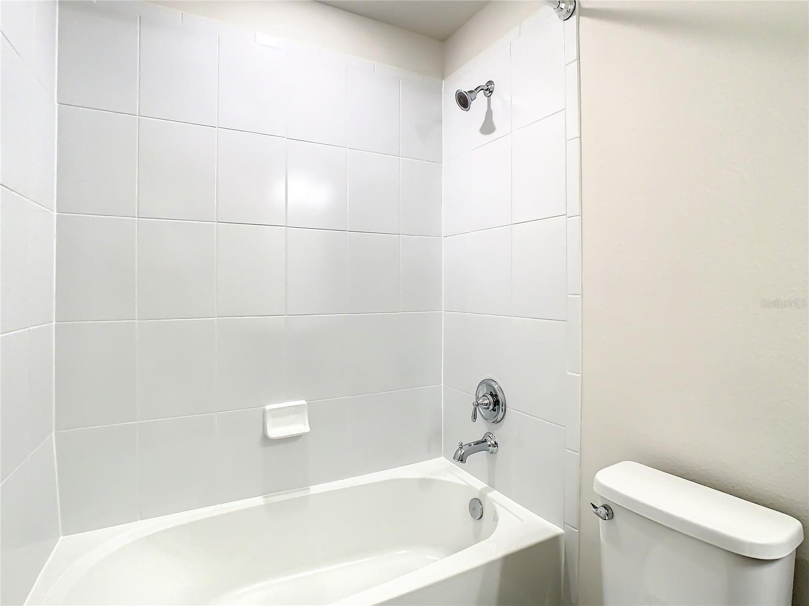ISLES/LK NONA PH 3B - Residential Lease