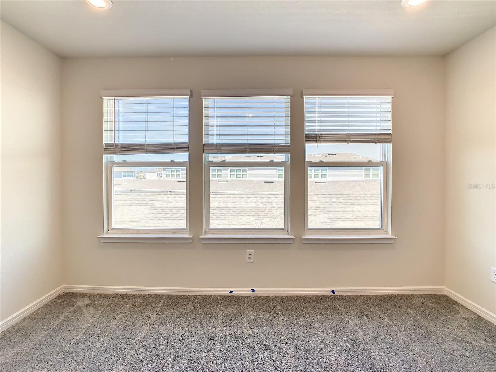 ISLES/LK NONA PH 3B - Residential Lease