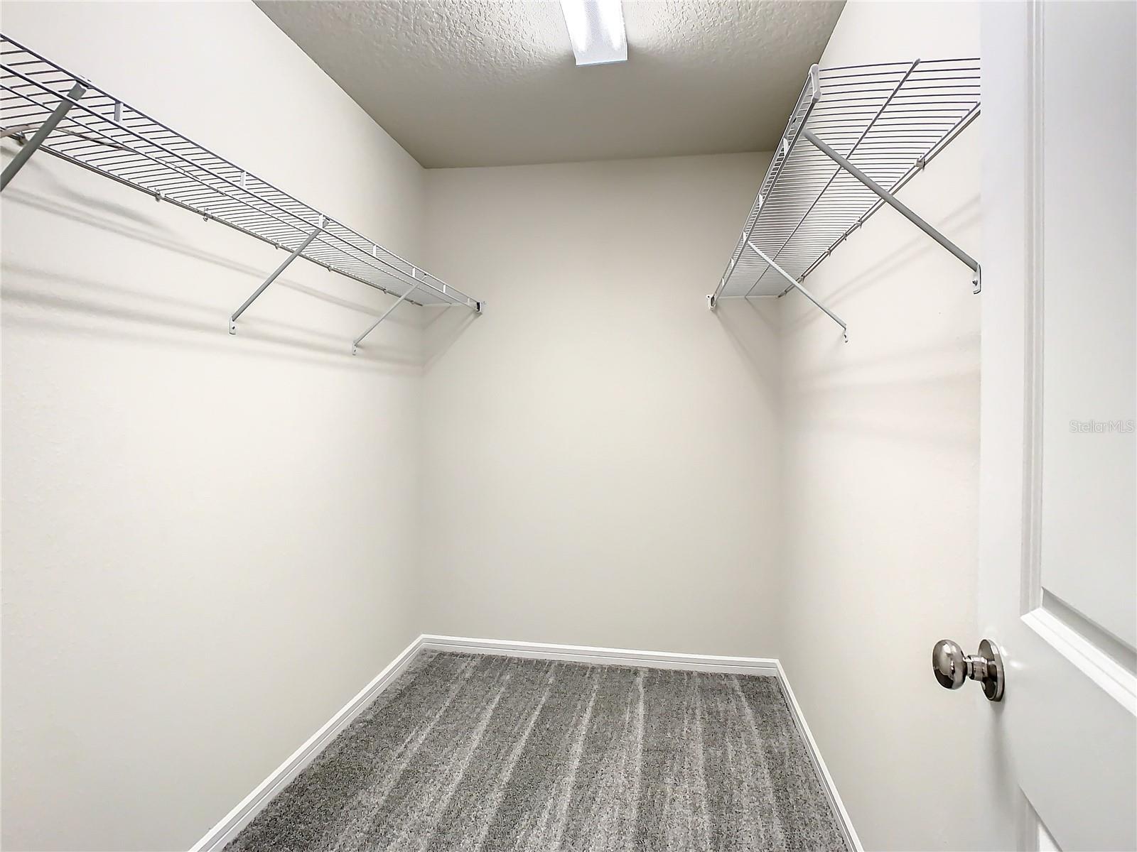 ISLES/LK NONA PH 3B - Residential Lease