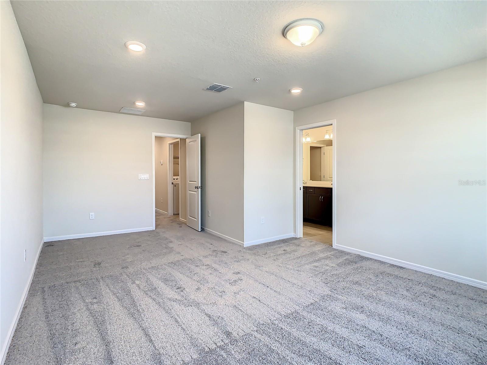ISLES/LK NONA PH 3B - Residential Lease