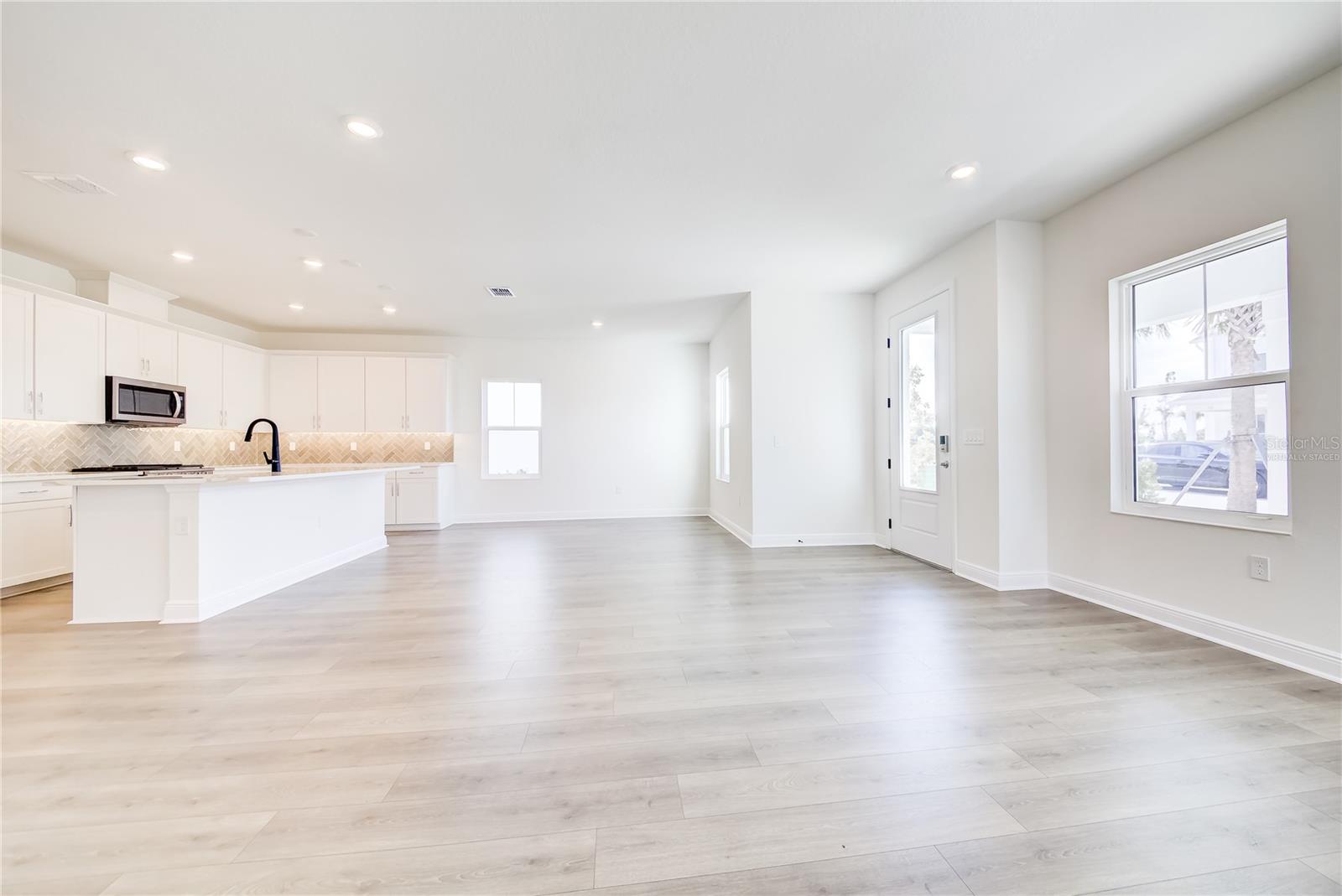 BUNGALOW WALK LAKEWOOD RANCH NEIGHBORHOOD - Residential