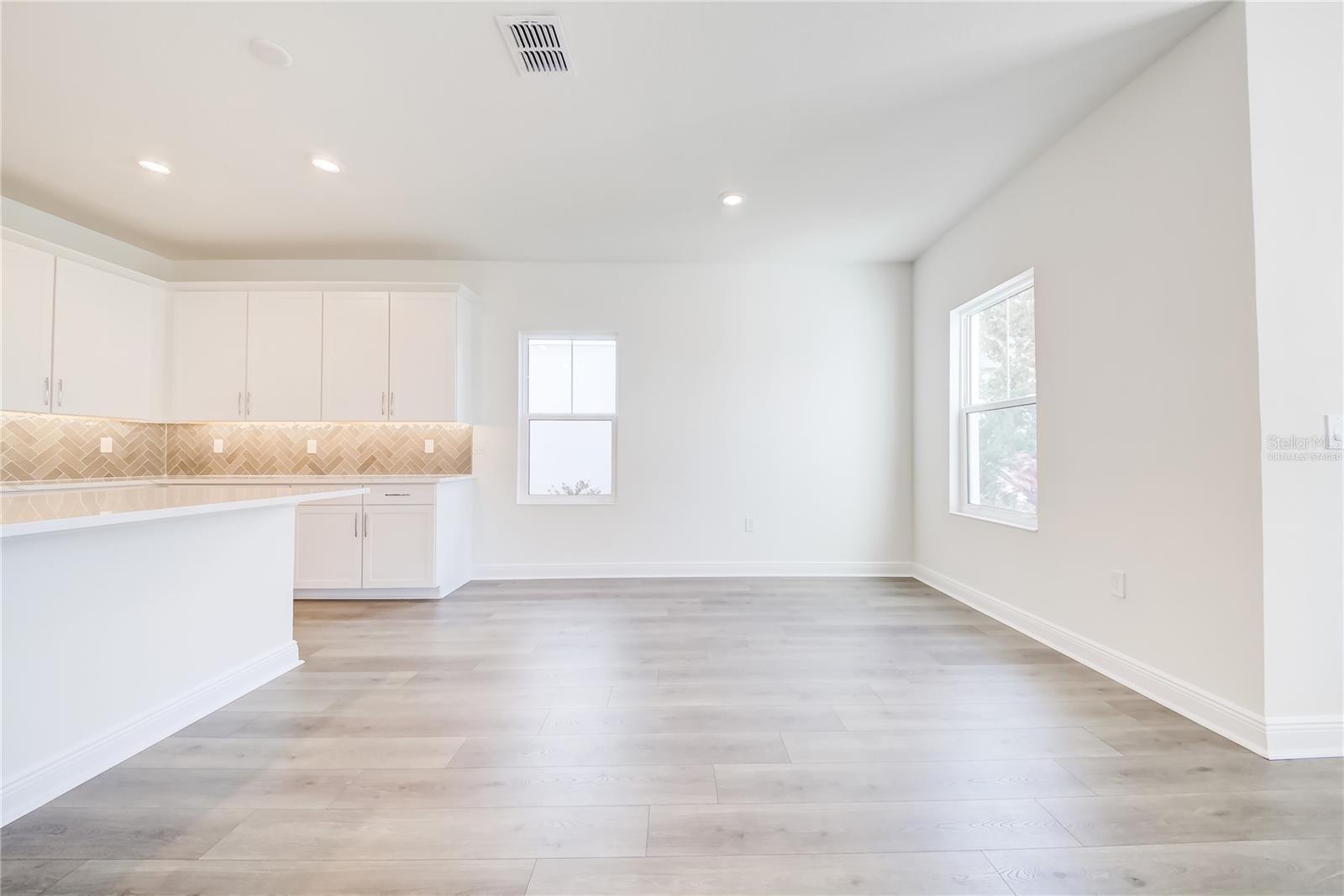BUNGALOW WALK LAKEWOOD RANCH NEIGHBORHOOD - Residential