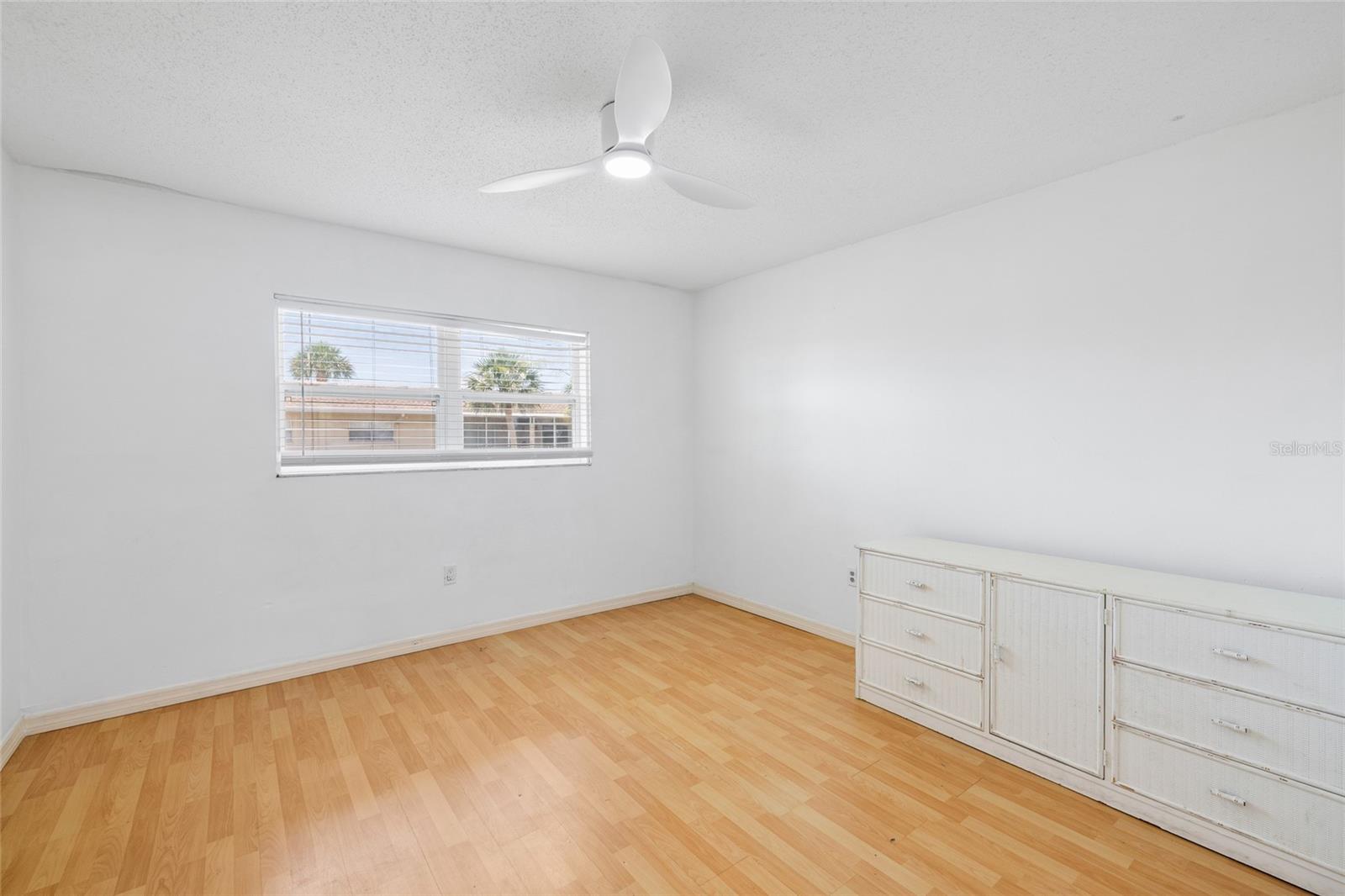 SABAL PALM GARDENS PH I - Residential