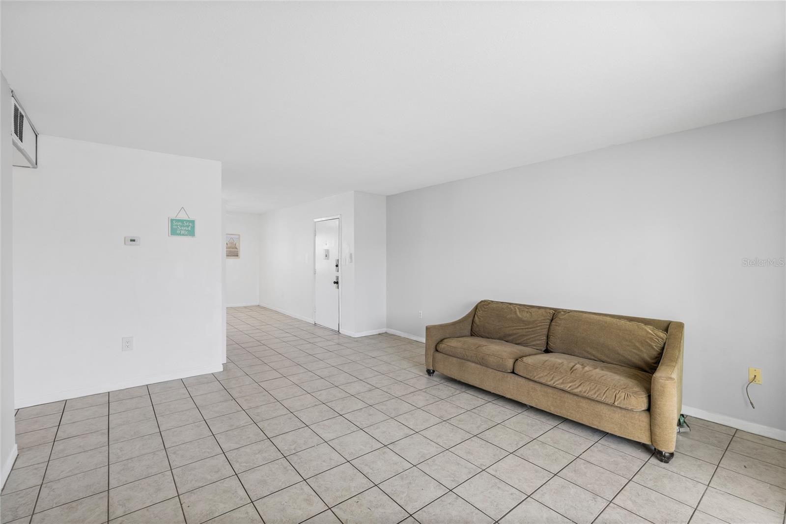 SABAL PALM GARDENS PH I - Residential