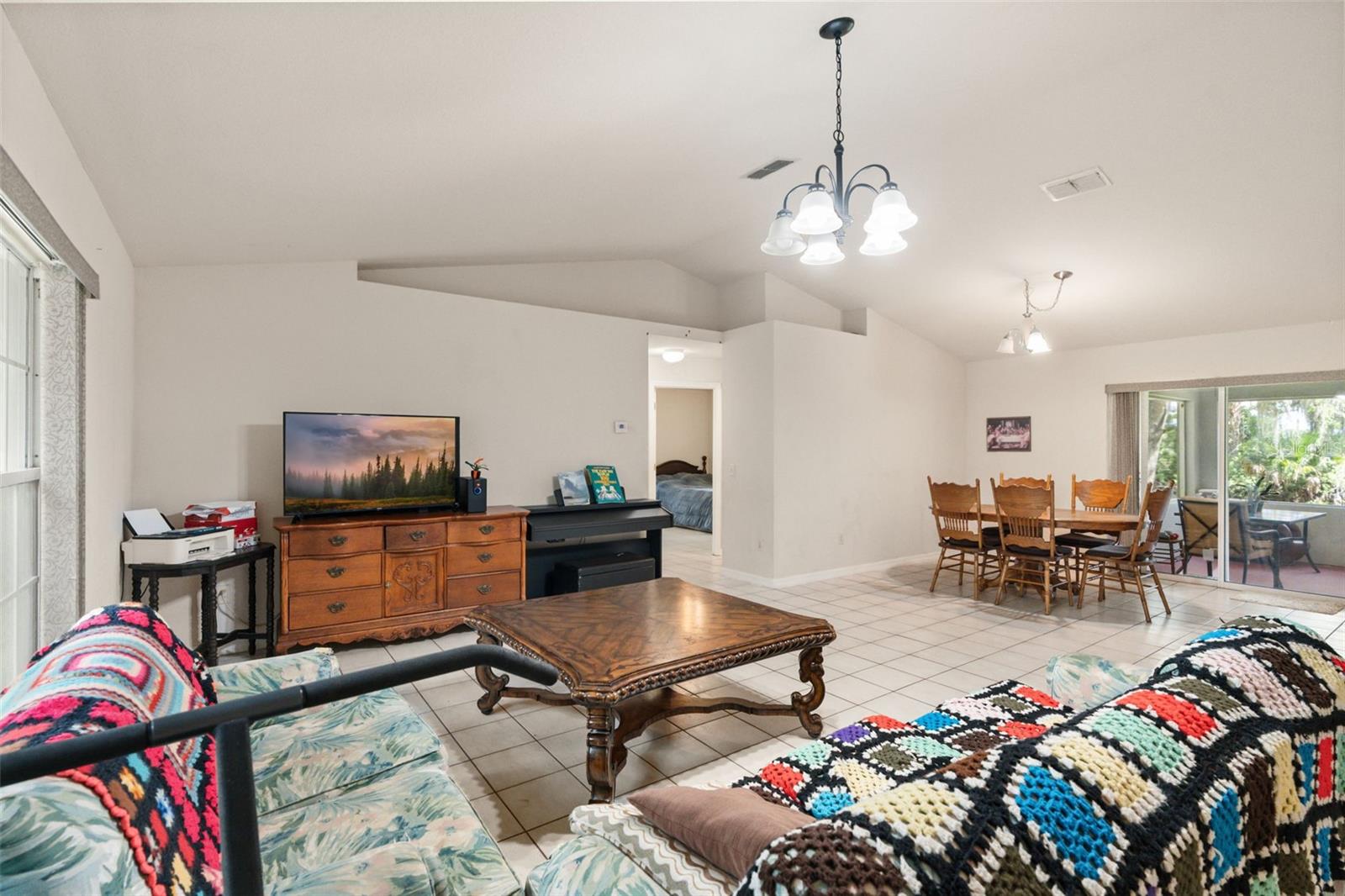 JACKSONS RIVER COUNTRY ESTATES - Residential