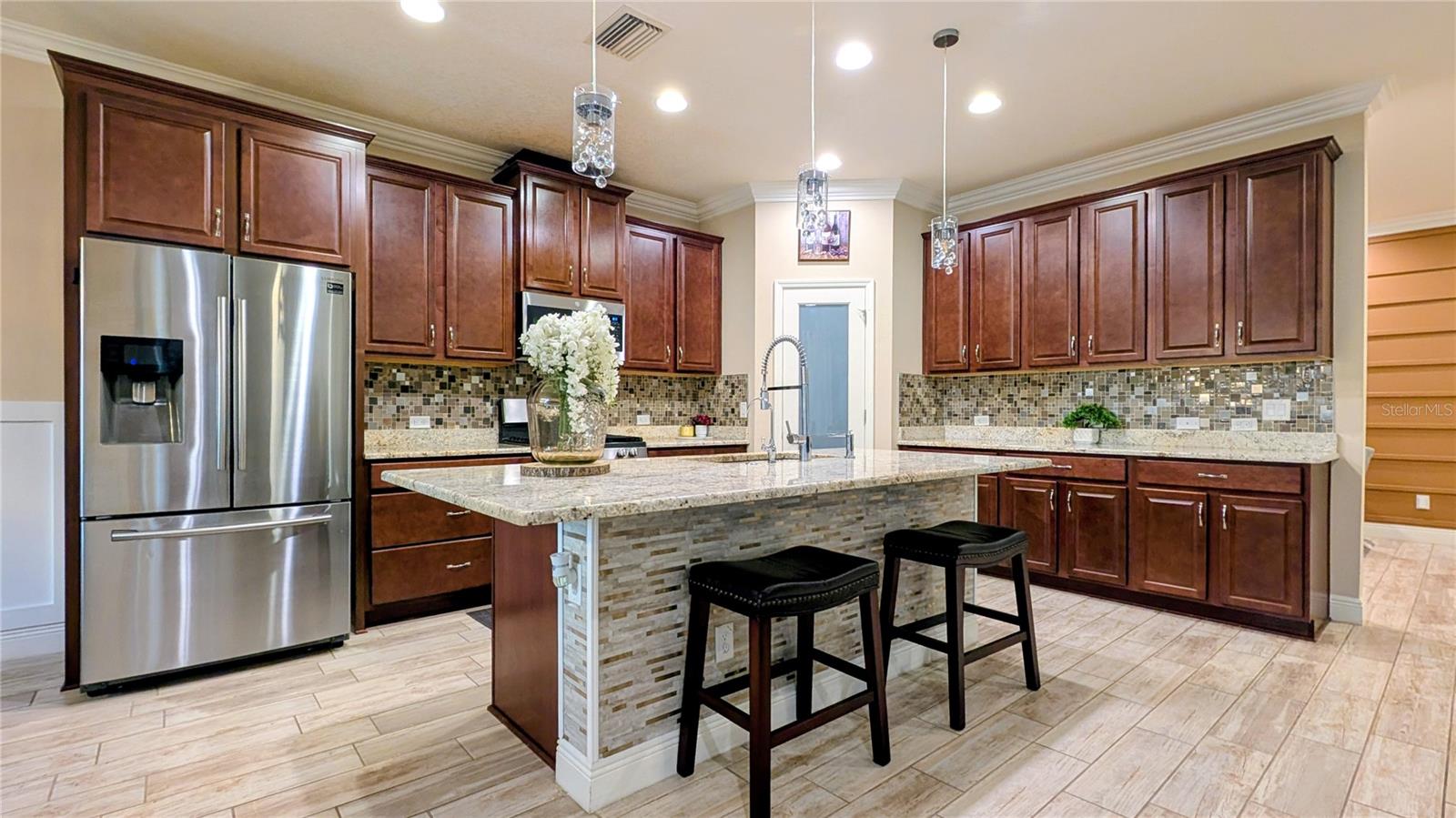 STARKEY RANCH VILLAGE 2 PH 2B - Residential Lease