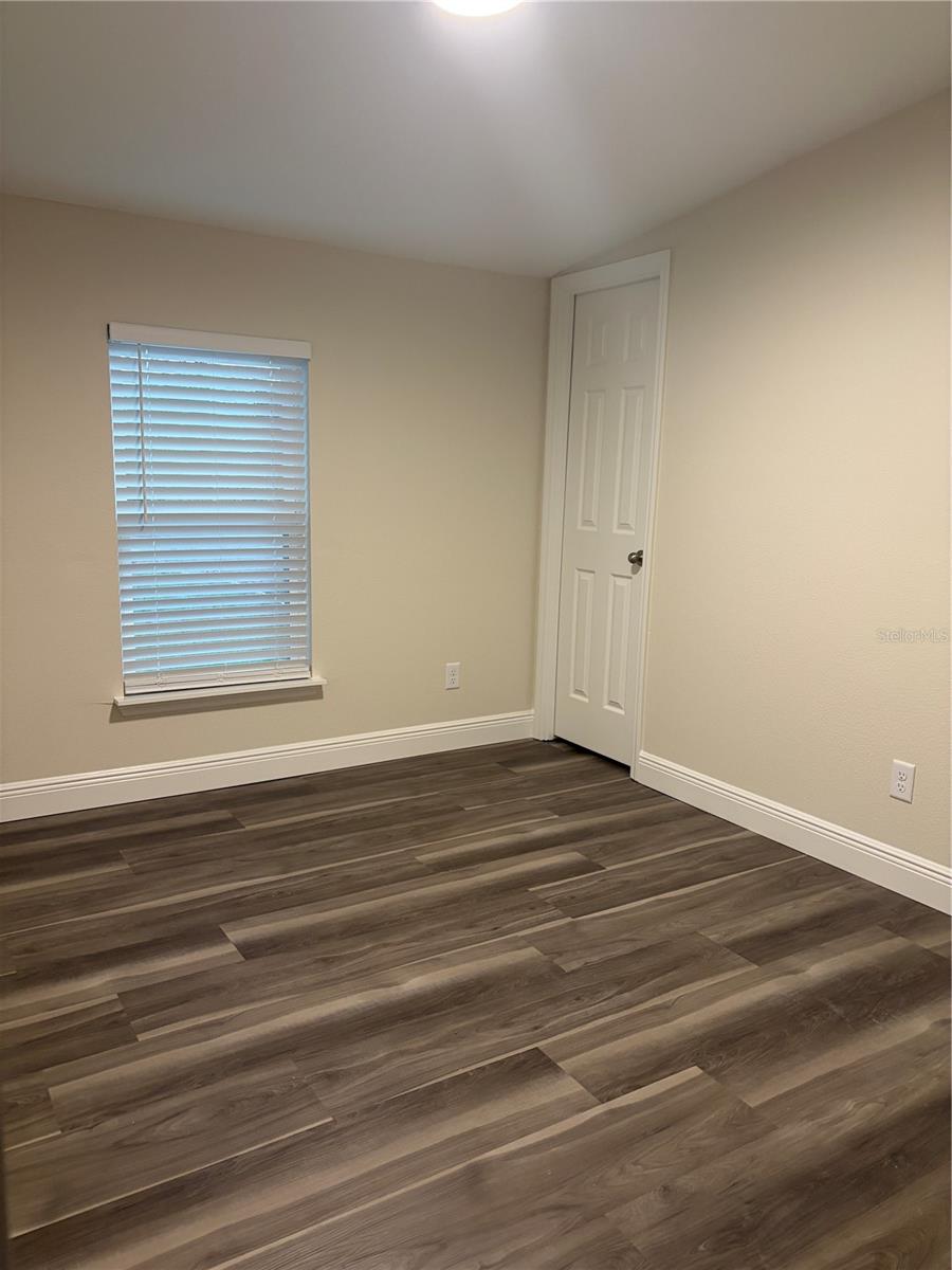 ACREAGE & UNREC - Residential Lease