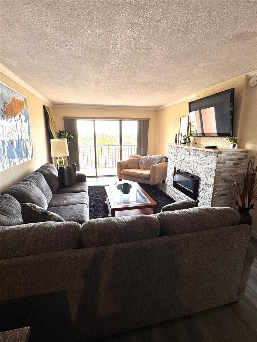 51 ISLAND WAY CONDO - Residential Lease
