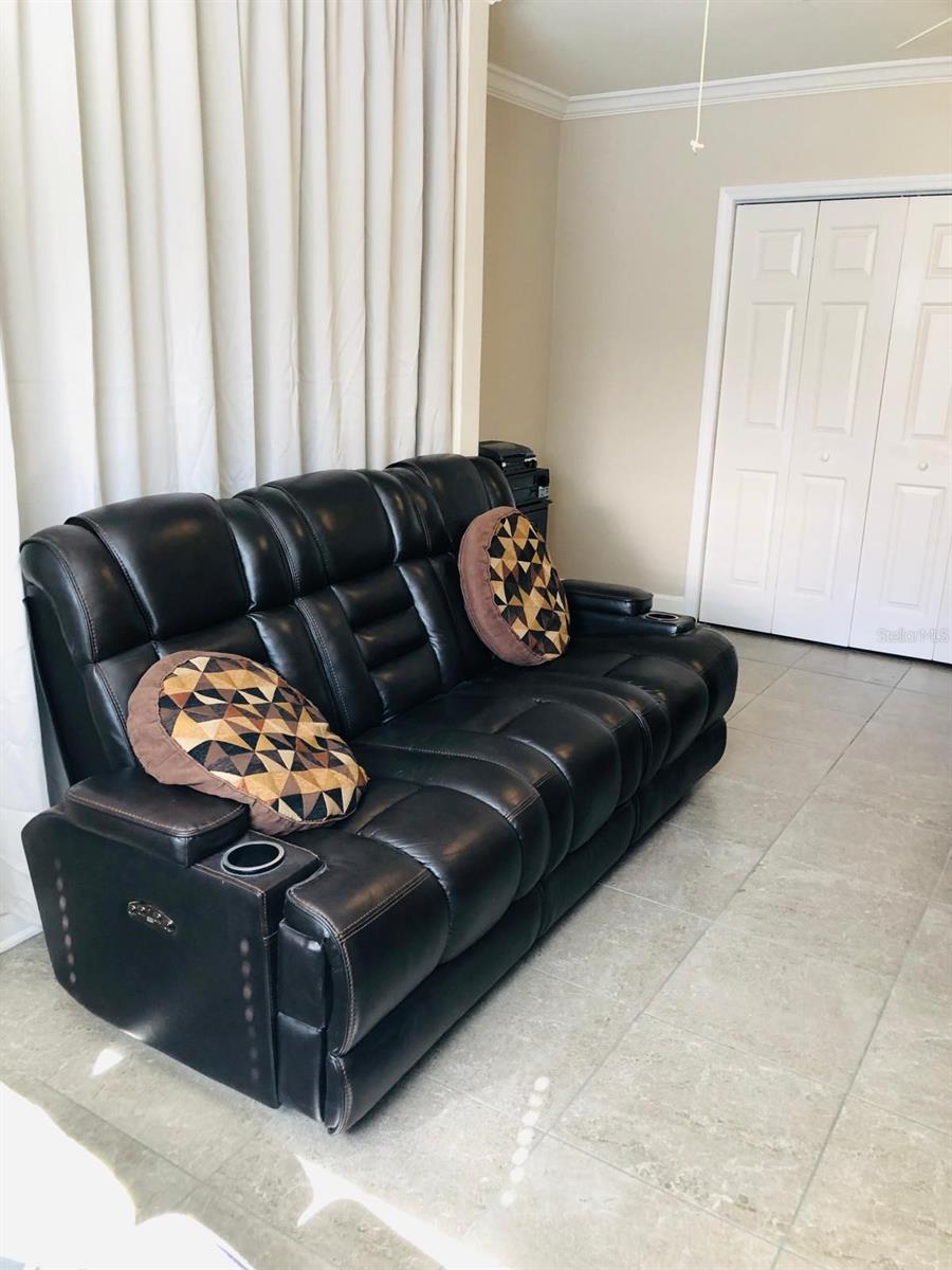 HILLCREST UR SUB - Residential