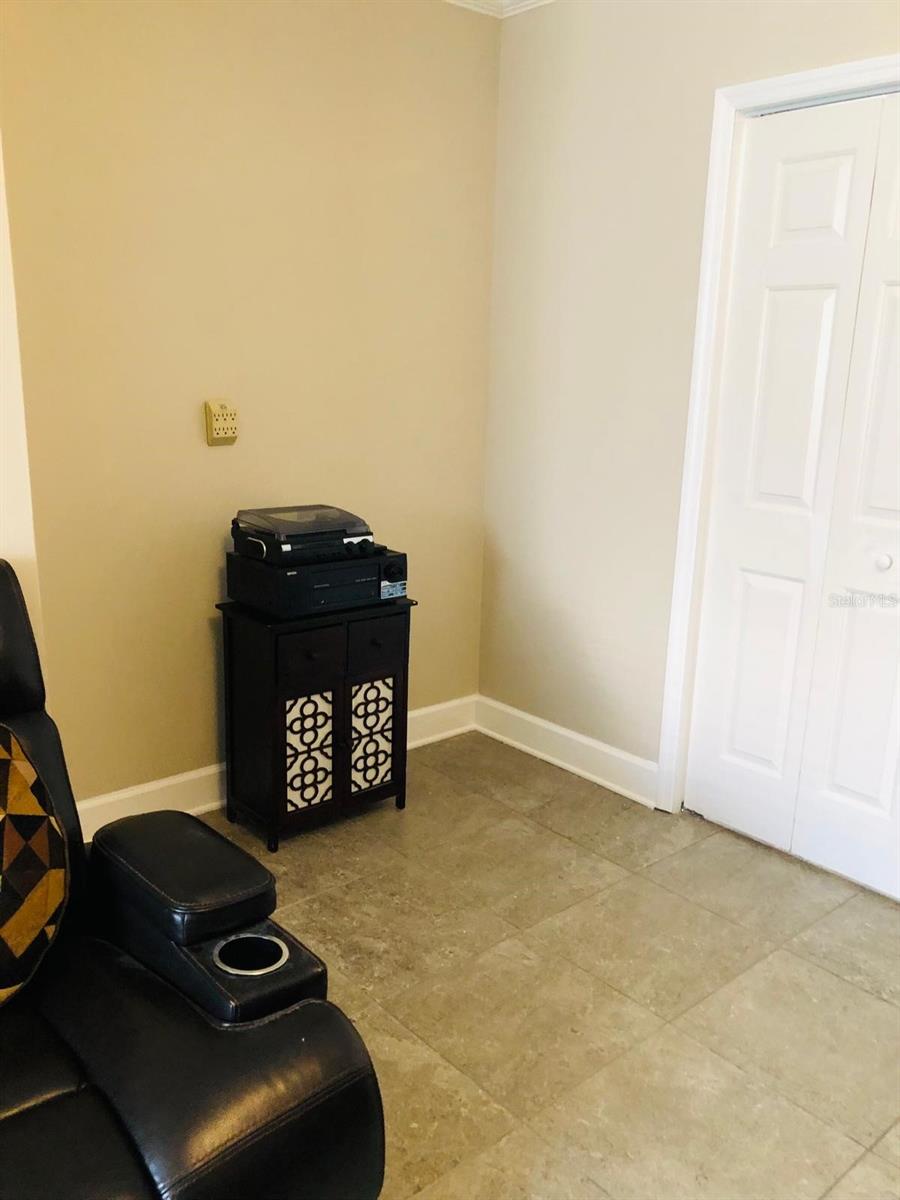 HILLCREST UR SUB - Residential