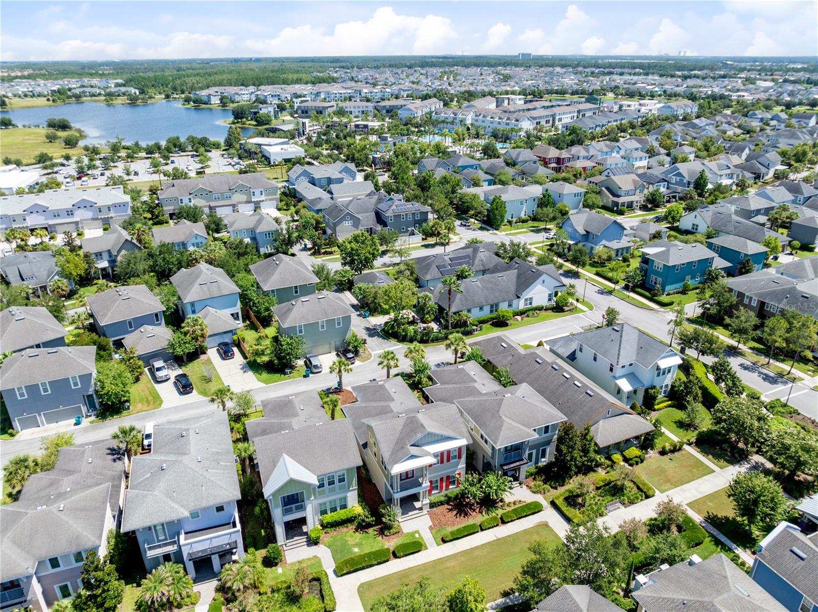 LAUREATE PARK - Residential