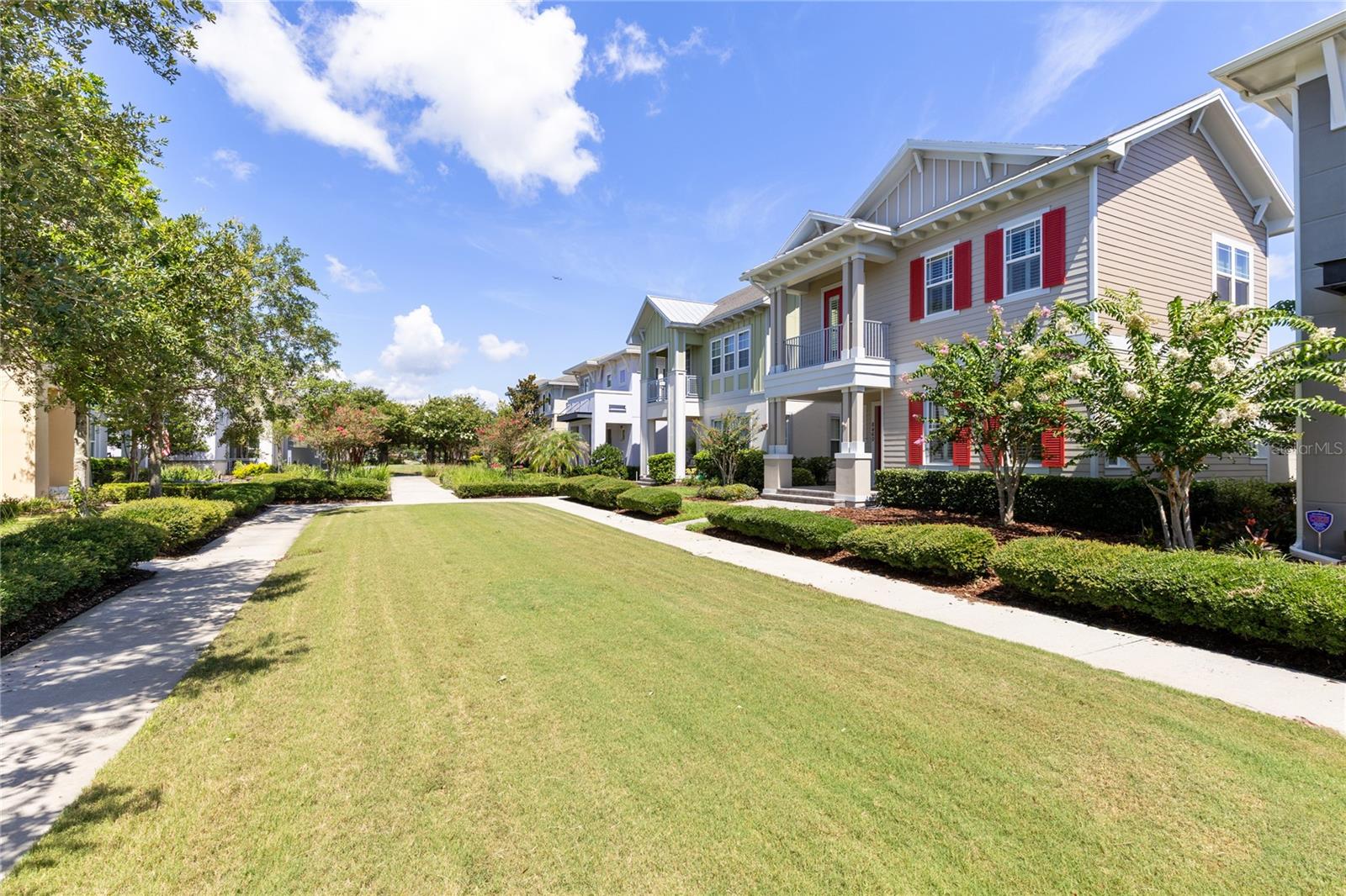 LAUREATE PARK - Residential