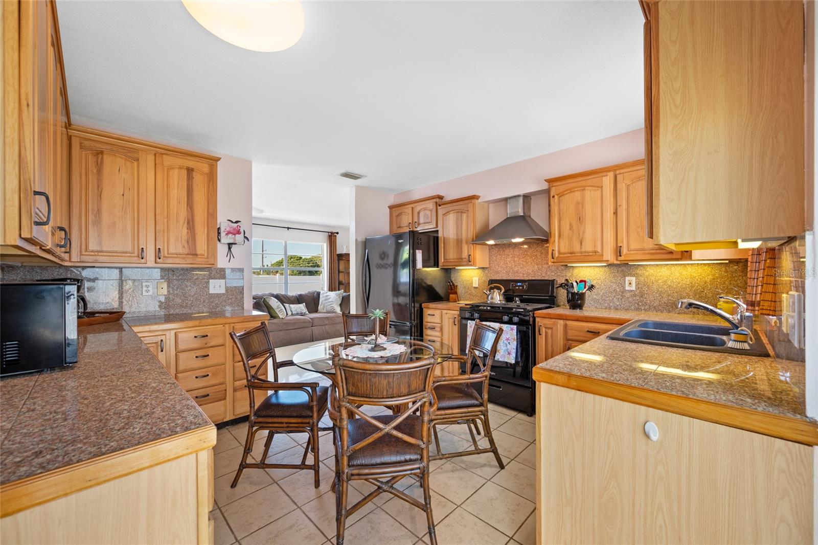 SEMINOLE HILL VILLAS - Residential