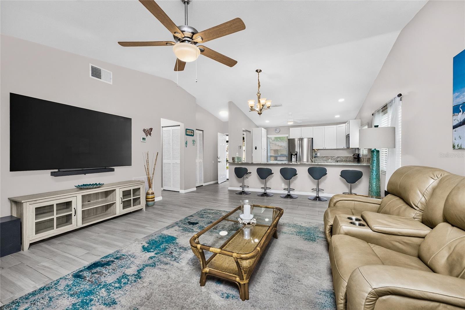 CURRY COVE - Residential