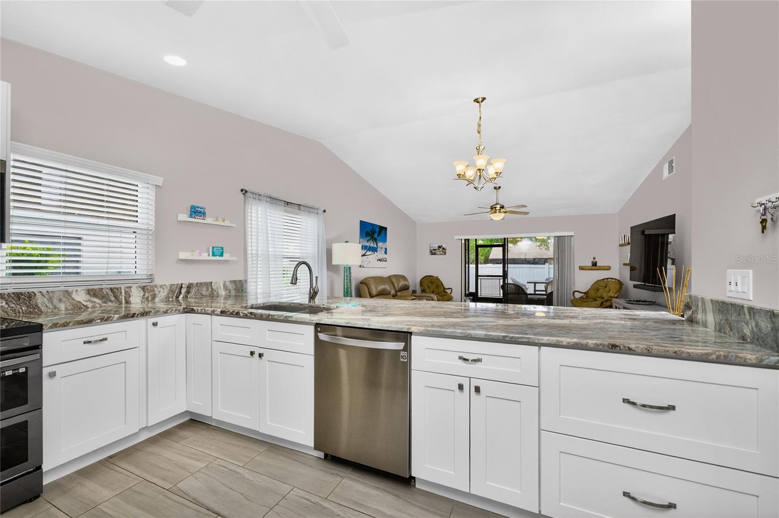 CURRY COVE - Residential