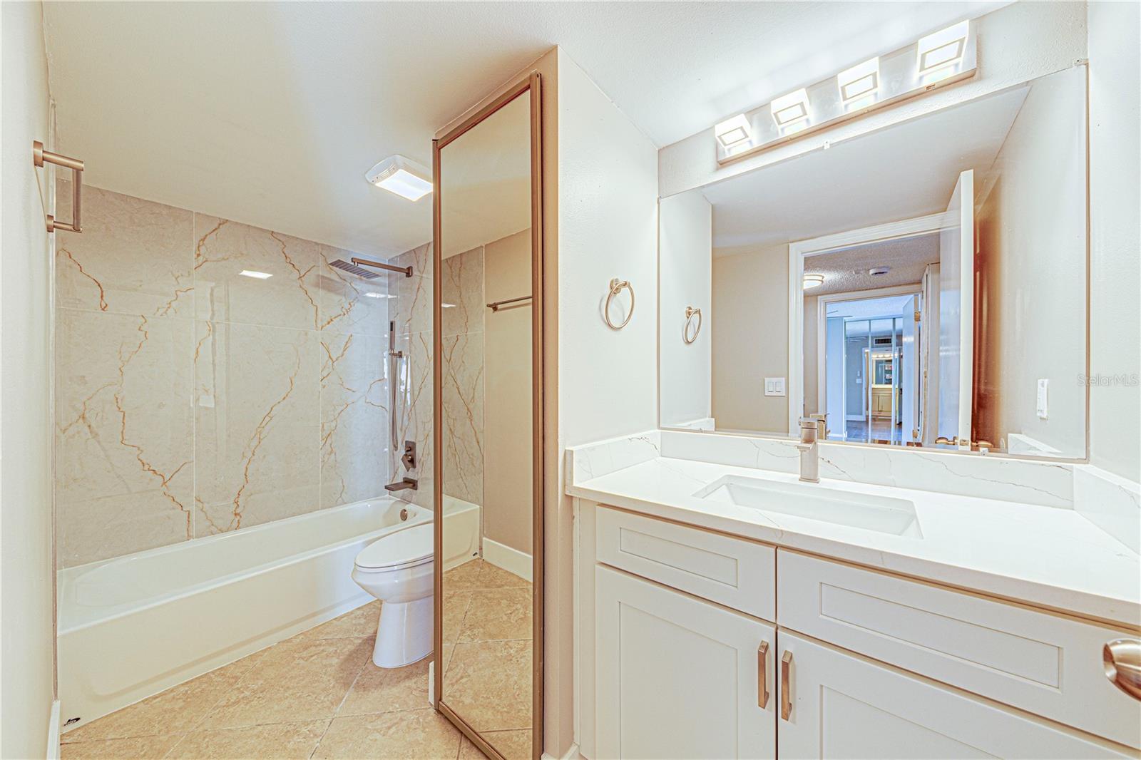 LEESBURG ROYAL OAK ESTATES SUB - Residential