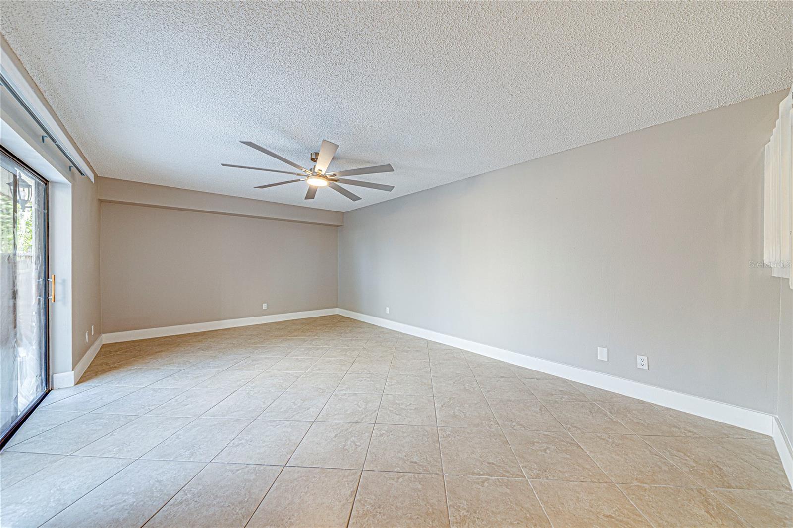 LEESBURG ROYAL OAK ESTATES SUB - Residential
