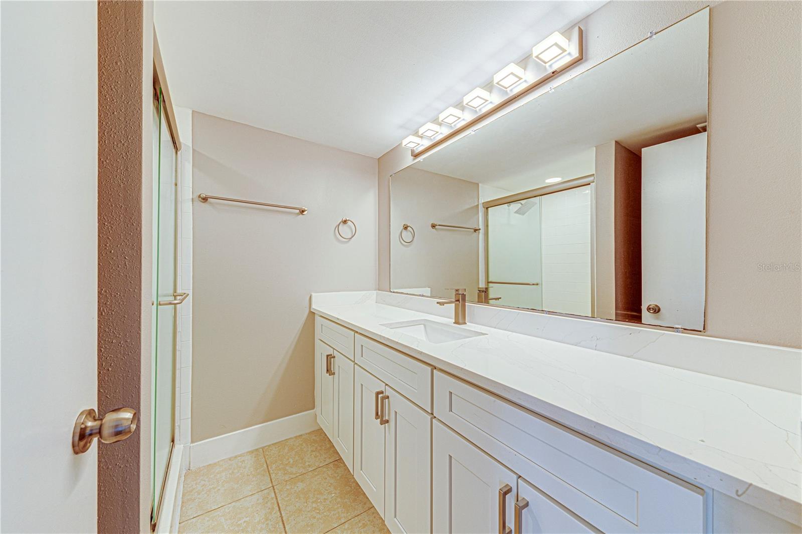 LEESBURG ROYAL OAK ESTATES SUB - Residential