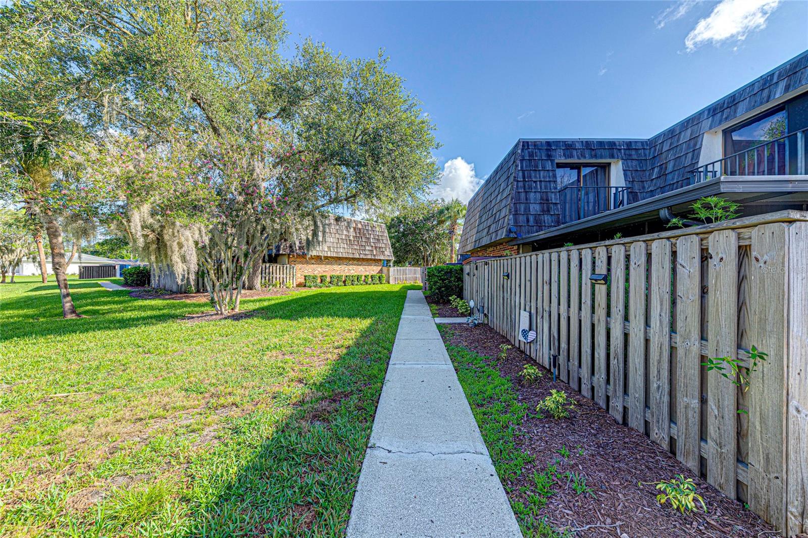 LEESBURG ROYAL OAK ESTATES SUB - Residential