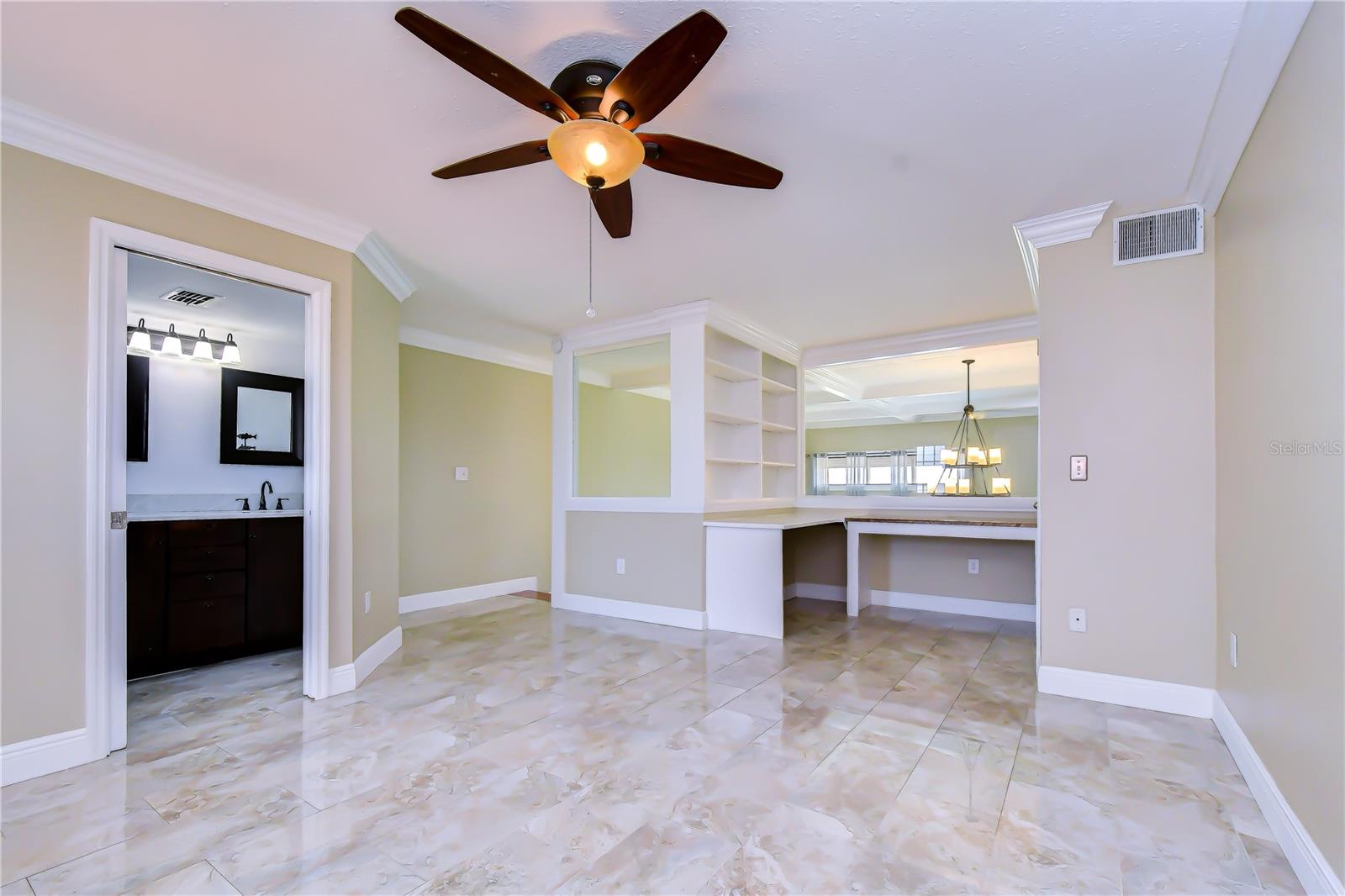 THE TIKI BAY CONDO - Residential