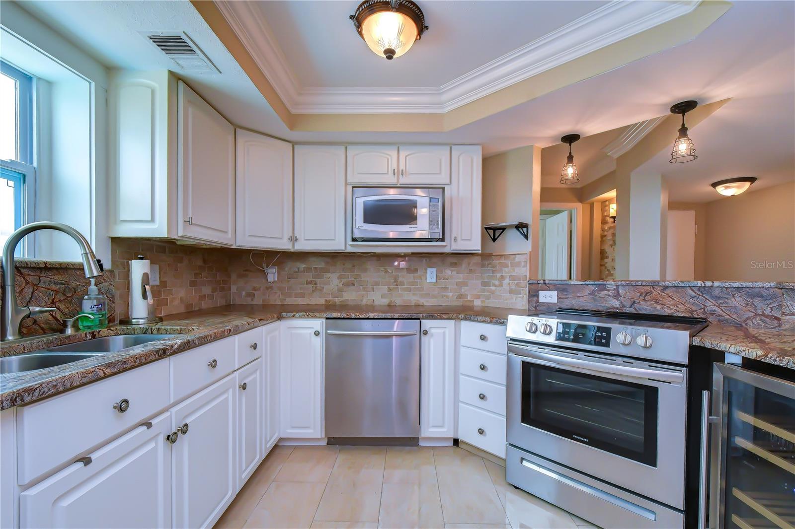 THE TIKI BAY CONDO - Residential