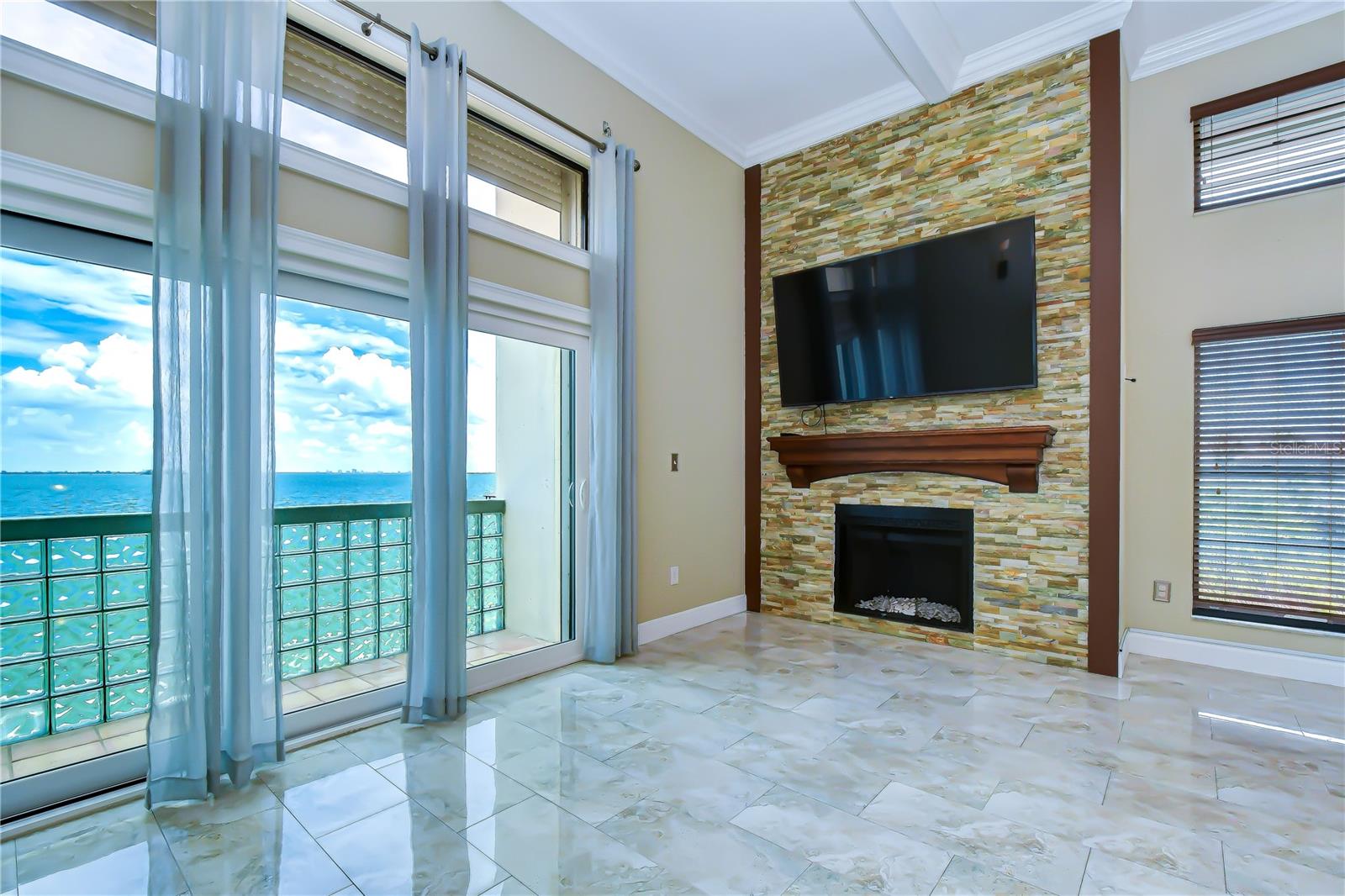 THE TIKI BAY CONDO - Residential