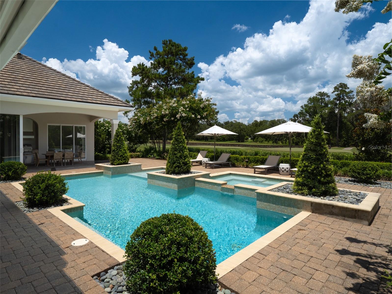 GOLDEN OCALA - Residential