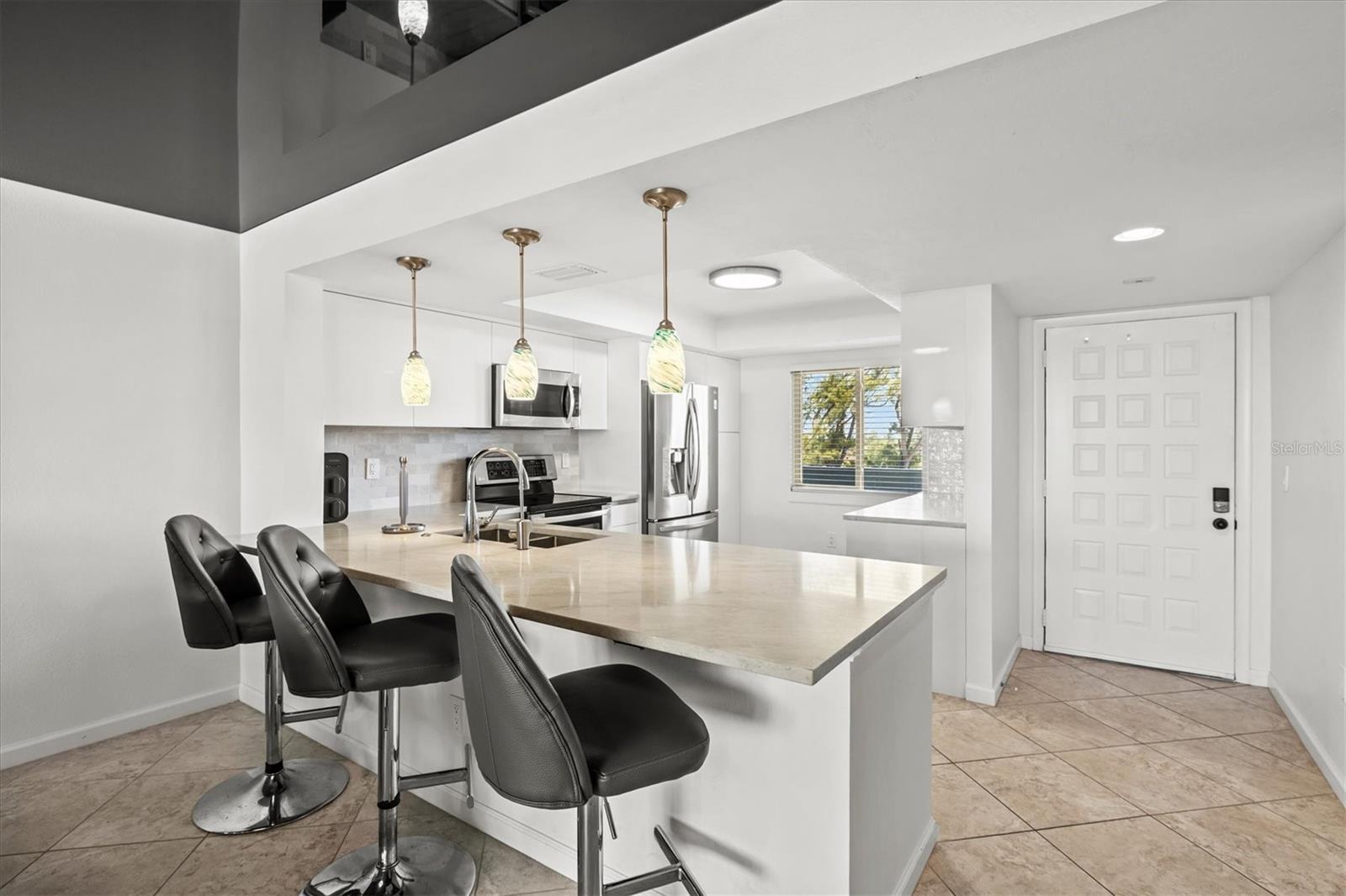 THE WATERWAY PH I - Residential Lease