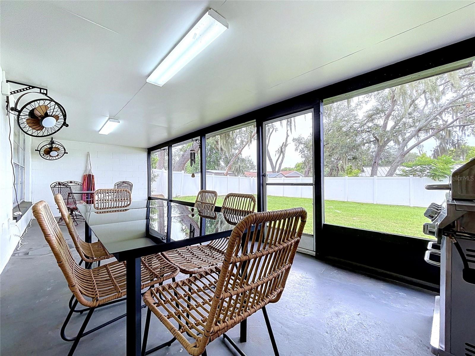 SOUTHWOOD HILLS UNIT 02 - Residential