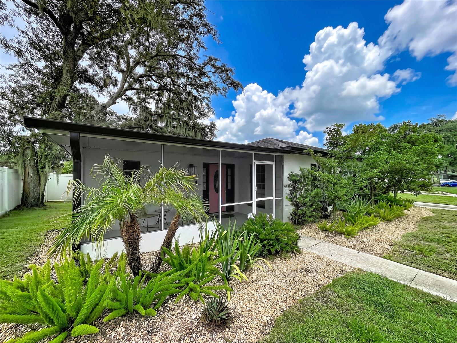 SOUTHWOOD HILLS UNIT 02 - Residential
