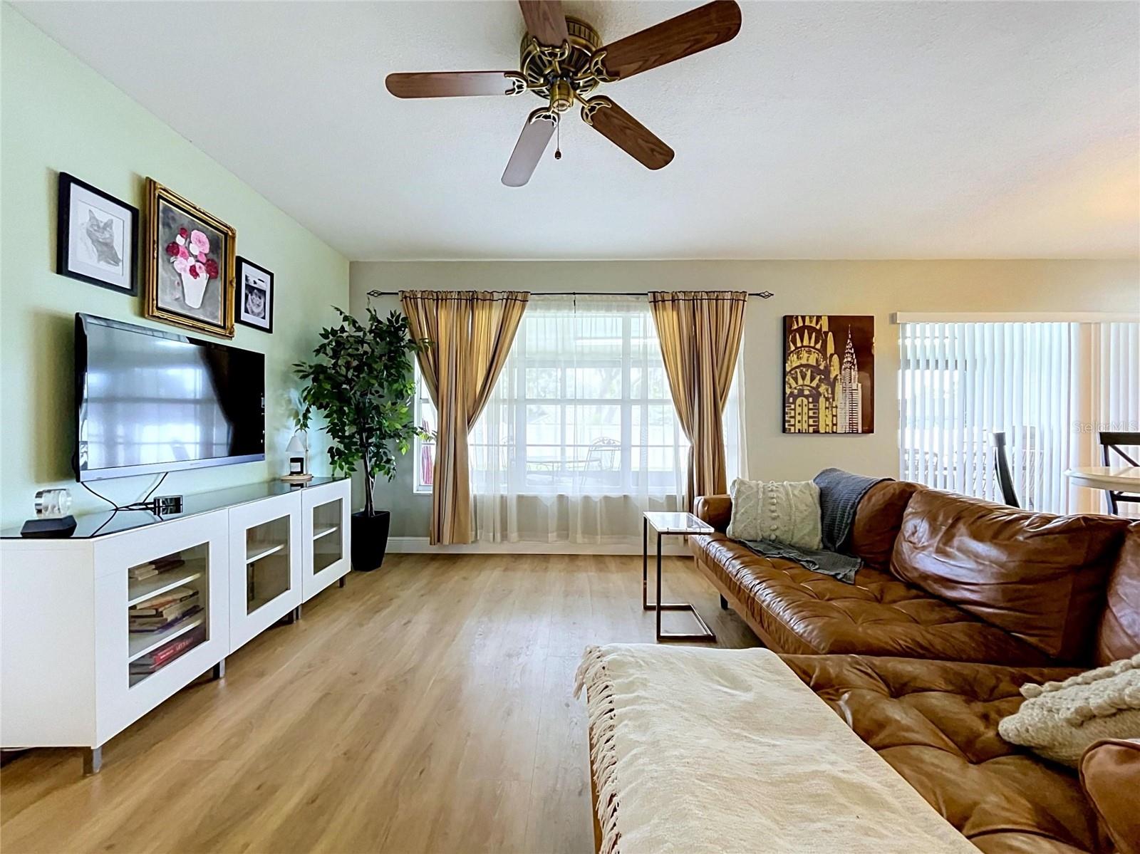 SOUTHWOOD HILLS UNIT 02 - Residential